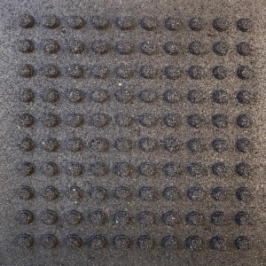 PAVELE CAUCIUC ALVEOLARE 50X50X3 CM NEGRE